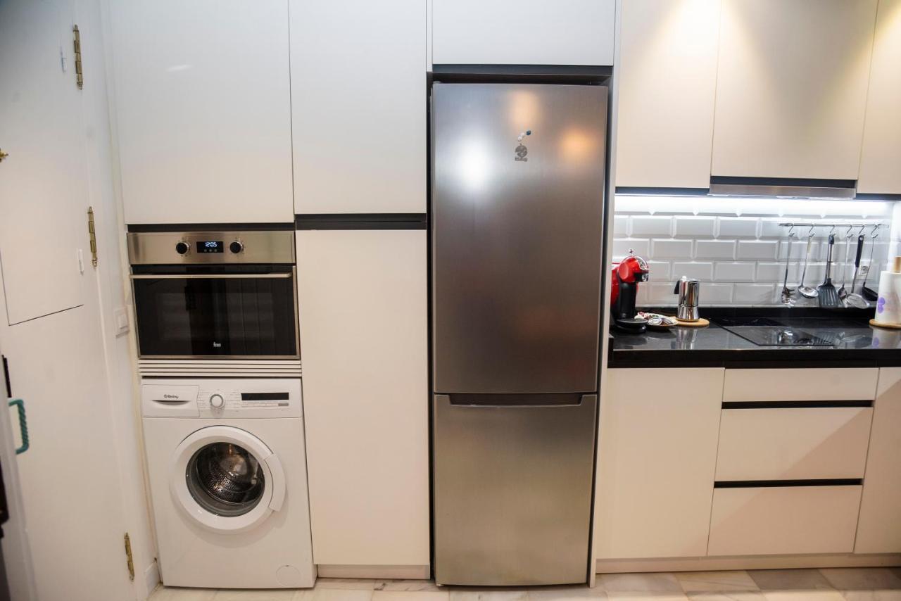 180 Precioso Con Patio San Bernardo 4 * Seville