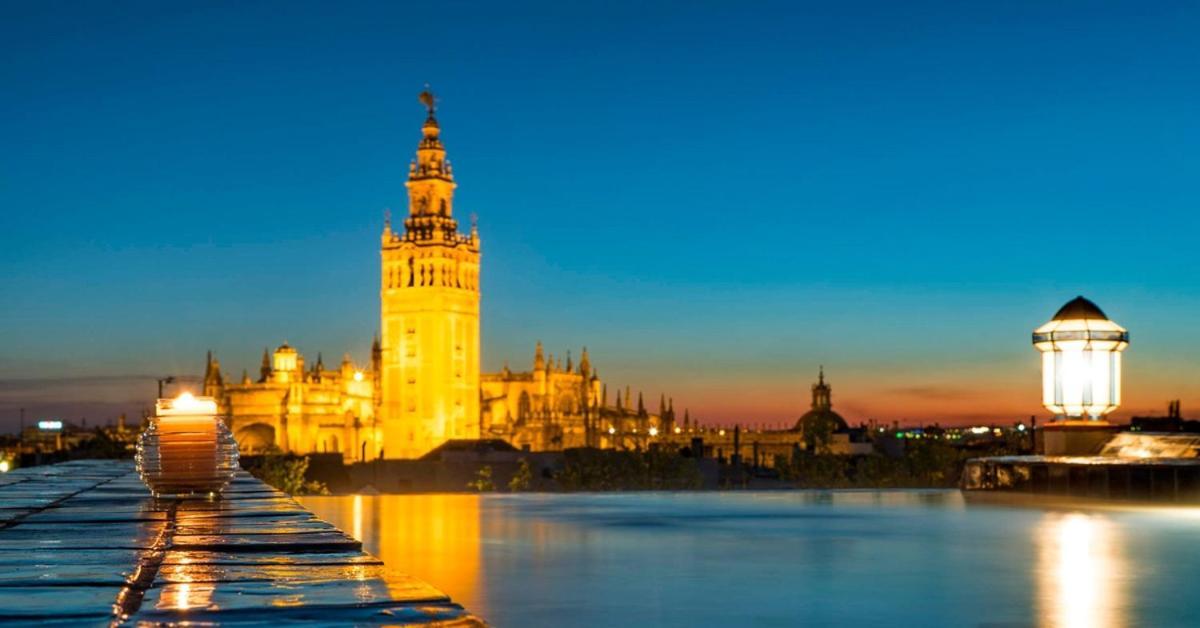 180 Precioso Con Patio San Bernardo 4 * Seville