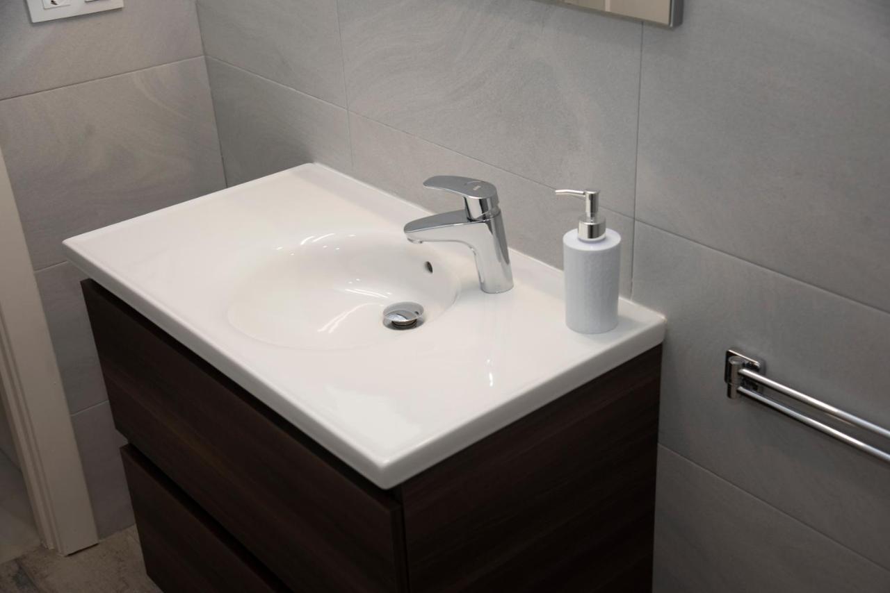 Apartment 180 Precioso Con Patio San Bernardo 4 Seville